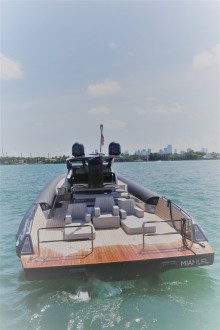 miami17_boat067  