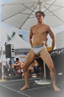 xbizmiami18_mankini_103