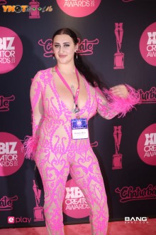 xmiami_carpet2023_0313