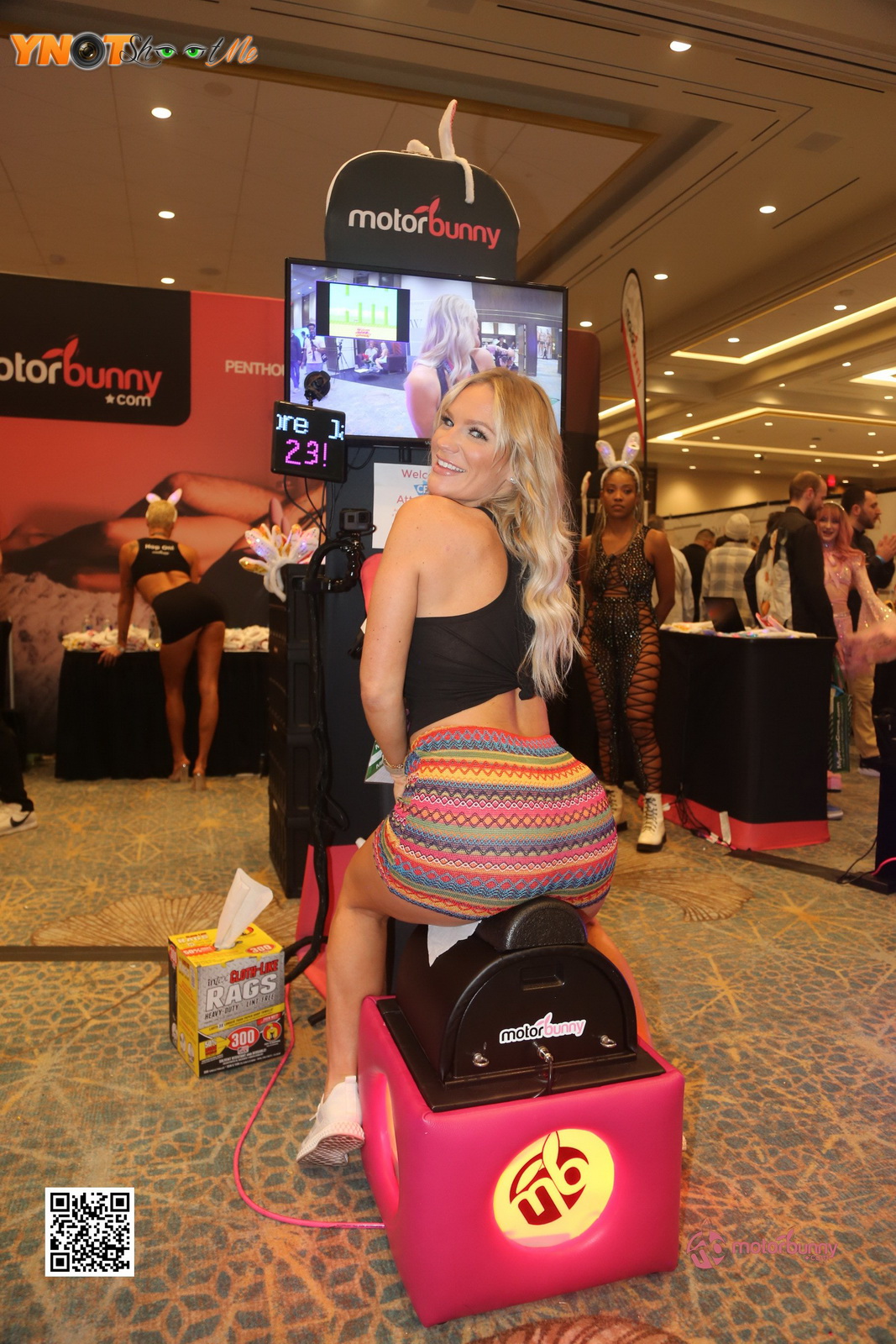 https://www.ynotshootme.com/wp-content/uploads/photo-gallery/AVN/2023/day3/avn2023_day3_074.jpg